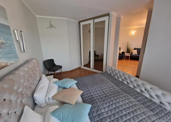 Appartement Hexagon Nr 13 *